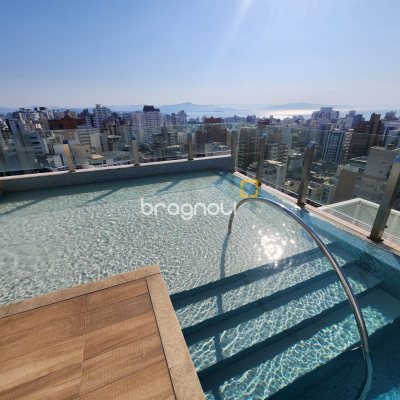 Apartamento com 54m², 1 quarto, 1 garagem, no bairro Centro em Florianópolis