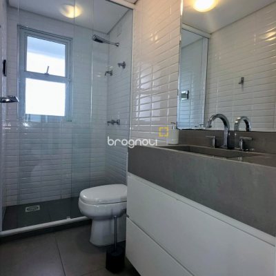 Apartamento com 54m², 1 quarto, 1 garagem, no bairro Centro em Florianópolis