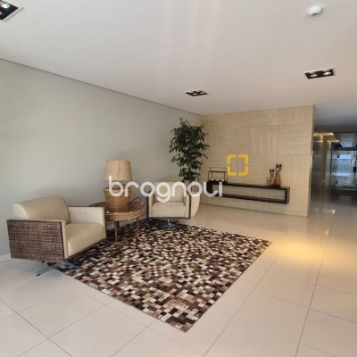 Cobertura com 235m², 4 quartos (sendo 4 suítes), 3 garagens, no bairro Jurerê em Florianópolis