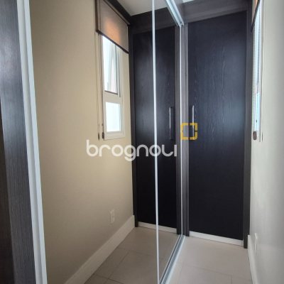 Cobertura com 235m², 4 quartos (sendo 4 suítes), 3 garagens, no bairro Jurerê em Florianópolis