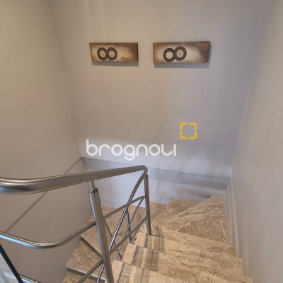 Cobertura com 235m², 4 quartos (sendo 4 suítes), 3 garagens, no bairro Jurerê em Florianópolis