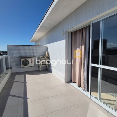 Cobertura com 235m², 4 quartos (sendo 4 suítes), 3 garagens, no bairro Jurerê em Florianópolis