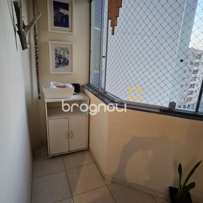 Apartamento com 63m², 2 quartos, 1 garagem, no bairro Campinas em São José