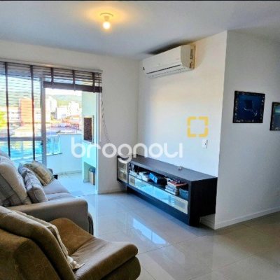 Apartamento com 84m², 3 quartos (sendo 1 suíte), 1 garagem, no bairro Trindade em Florianópolis
