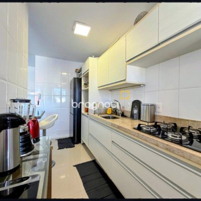 Apartamento com 84m², 3 quartos (sendo 1 suíte), 1 garagem, no bairro Trindade em Florianópolis