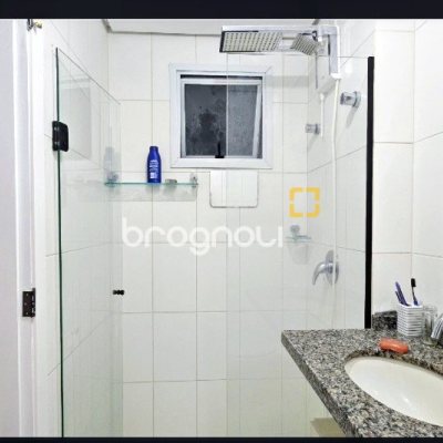 Apartamento com 84m², 3 quartos (sendo 1 suíte), 1 garagem, no bairro Trindade em Florianópolis