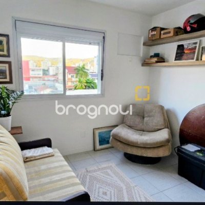 Apartamento com 84m², 3 quartos (sendo 1 suíte), 1 garagem, no bairro Trindade em Florianópolis
