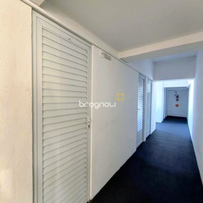 Apartamento com 84m², 3 quartos (sendo 1 suíte), 1 garagem, no bairro Trindade em Florianópolis