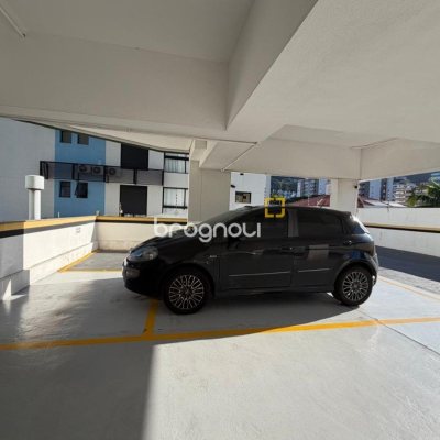 Apartamento com 84m², 3 quartos (sendo 1 suíte), 1 garagem, no bairro Trindade em Florianópolis