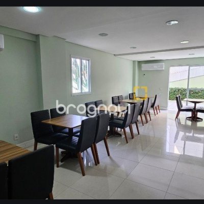 Apartamento com 84m², 3 quartos (sendo 1 suíte), 1 garagem, no bairro Trindade em Florianópolis