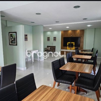Apartamento com 84m², 3 quartos (sendo 1 suíte), 1 garagem, no bairro Trindade em Florianópolis
