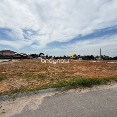Terreno com 200m², no bairro Aririú em Palhoça
