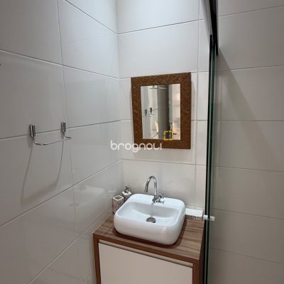 Apartamento com 39m², 1 quarto, 1 garagem, no bairro Ingleses em Florianópolis