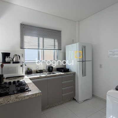 Apartamento com 39m², 1 quarto, 1 garagem, no bairro Ingleses em Florianópolis
