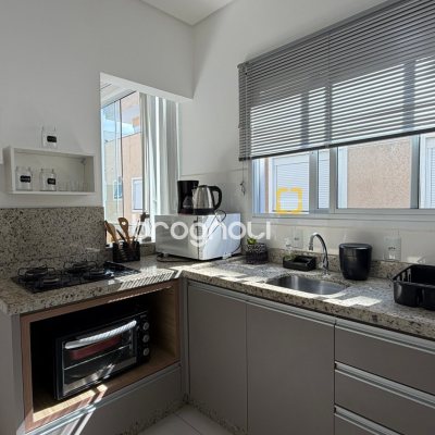 Apartamento com 39m², 1 quarto, 1 garagem, no bairro Ingleses em Florianópolis