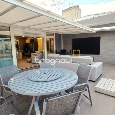 Cobertura com 137m², 3 quartos (sendo 1 suíte), 2 garagens, no bairro Ingleses em Florianópolis
