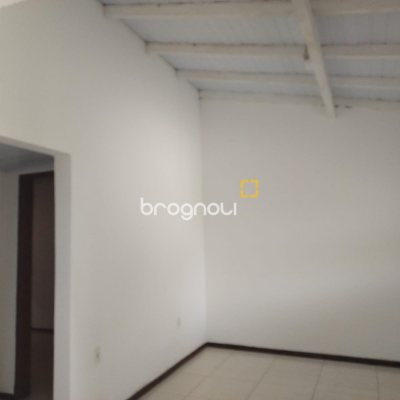 Terreno com 286m², 2 quartos, no bairro Campeche em Florianópolis