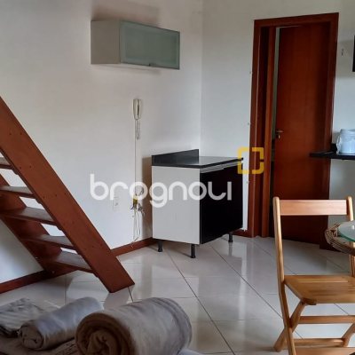 Casa com 262m², 4 quartos, 2 garagens, no bairro Campeche em Florianópolis