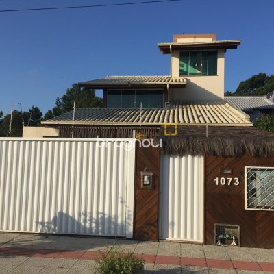 Casa com 262m², 4 quartos, 2 garagens, no bairro Campeche em Florianópolis