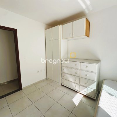 Apartamento com 59m², 2 quartos (sendo 1 suíte), 1 garagem, no bairro Nova Palhoça em Palhoça