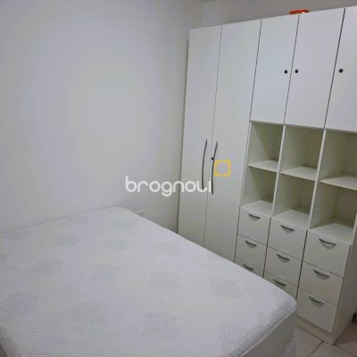 Apartamento com 59m², 2 quartos (sendo 1 suíte), 1 garagem, no bairro Nova Palhoça em Palhoça