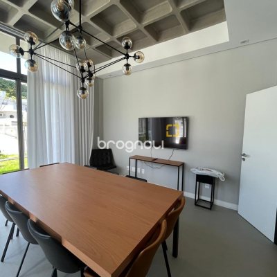 Studio com 55m², 1 quarto, 1 garagem, no bairro Canajurê em Florianópolis