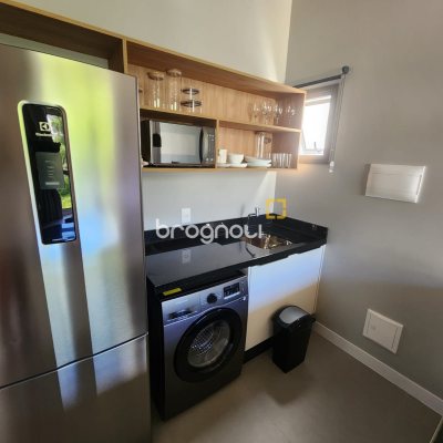 Studio com 55m², 1 quarto, 1 garagem, no bairro Canajurê em Florianópolis