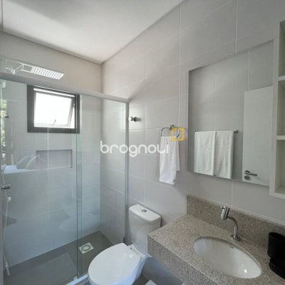 Studio com 55m², 1 quarto, 1 garagem, no bairro Canajurê em Florianópolis