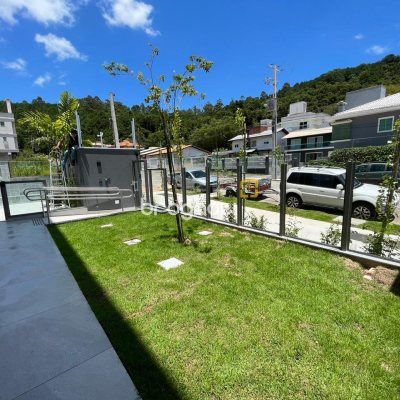 Studio com 55m², 1 quarto, 1 garagem, no bairro Canajurê em Florianópolis