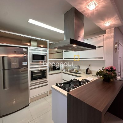 Apartamento com 91m², 2 quartos (sendo 1 suíte), 1 garagem, no bairro Nossa Senhora do Rosário em São José