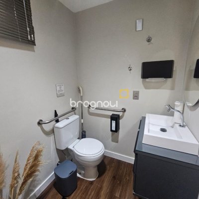 Sala com 34m², no bairro Centro em Florianópolis