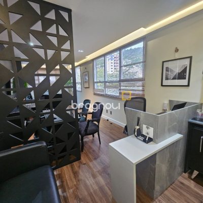 Sala com 34m², no bairro Centro em Florianópolis