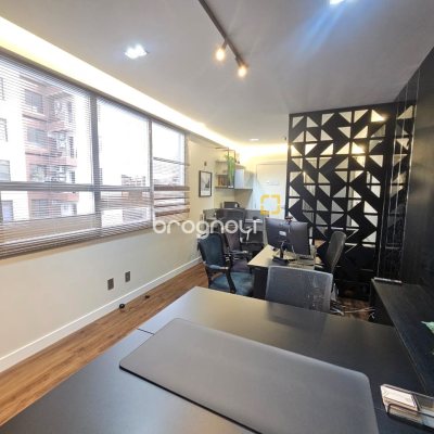Sala com 34m², no bairro Centro em Florianópolis
