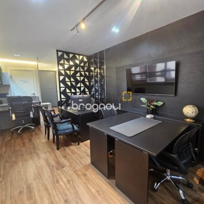 Sala com 34m², no bairro Centro em Florianópolis