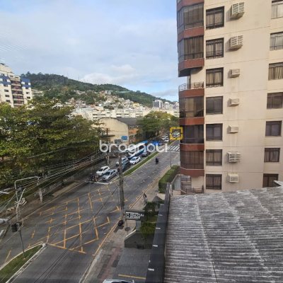Sala com 34m², no bairro Centro em Florianópolis