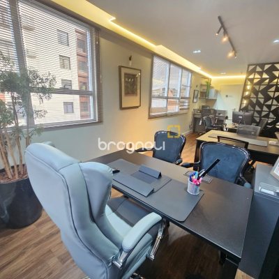 Sala com 34m², no bairro Centro em Florianópolis