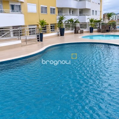 Apartamento com 70m², 2 quartos (sendo 1 suíte), 1 garagem, no bairro Capoeiras em Florianópolis