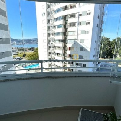 Apartamento com 70m², 2 quartos (sendo 1 suíte), 1 garagem, no bairro Capoeiras em Florianópolis