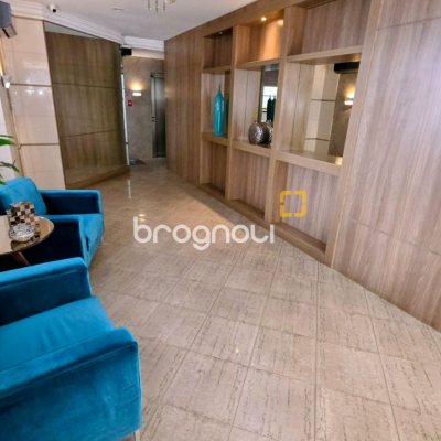 Apartamento com 170m², 4 quartos (sendo 2 suítes), 2 garagens, no bairro Centro em Florianópolis