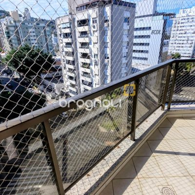 Apartamento com 170m², 4 quartos (sendo 2 suítes), 2 garagens, no bairro Centro em Florianópolis