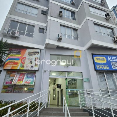 Sala com 30m², no bairro Balneário em Florianópolis