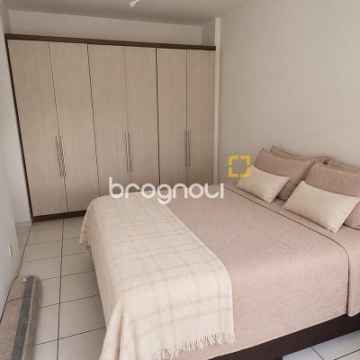 Apartamento com 73m², 2 quartos (sendo 1 suíte), 1 garagem, no bairro Capoeiras em Florianópolis