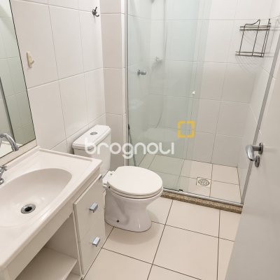Apartamento com 73m², 2 quartos (sendo 1 suíte), 1 garagem, no bairro Capoeiras em Florianópolis