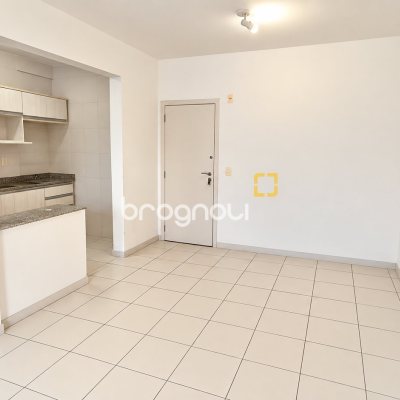 Apartamento com 73m², 2 quartos (sendo 1 suíte), 1 garagem, no bairro Capoeiras em Florianópolis