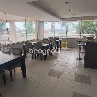 Apartamento com 73m², 2 quartos (sendo 1 suíte), 1 garagem, no bairro Capoeiras em Florianópolis
