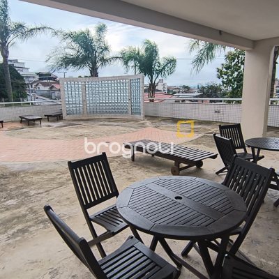 Apartamento com 73m², 2 quartos (sendo 1 suíte), 1 garagem, no bairro Capoeiras em Florianópolis