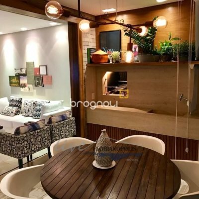 Apartamento com 128m², 3 quartos (sendo 3 suítes), 2 garagens, no bairro Jurerê em Florianópolis