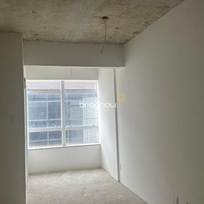 Sala com 30m², no bairro Ingleses em Florianópolis