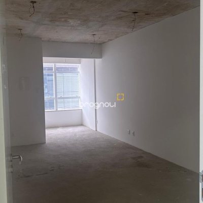 Sala com 30m², no bairro Ingleses em Florianópolis
