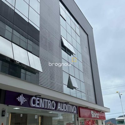 Sala com 30m², no bairro Ingleses em Florianópolis
